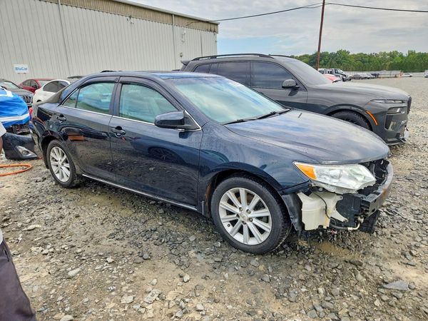 2012 TOYOTA CAMRY — Passenger 3/4