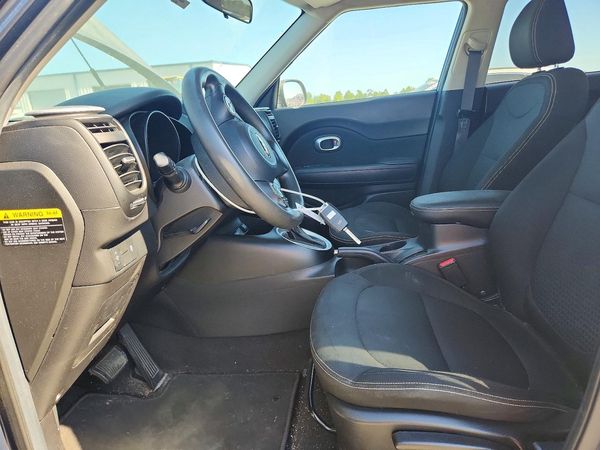 2016 KIA SOUL — DENT
