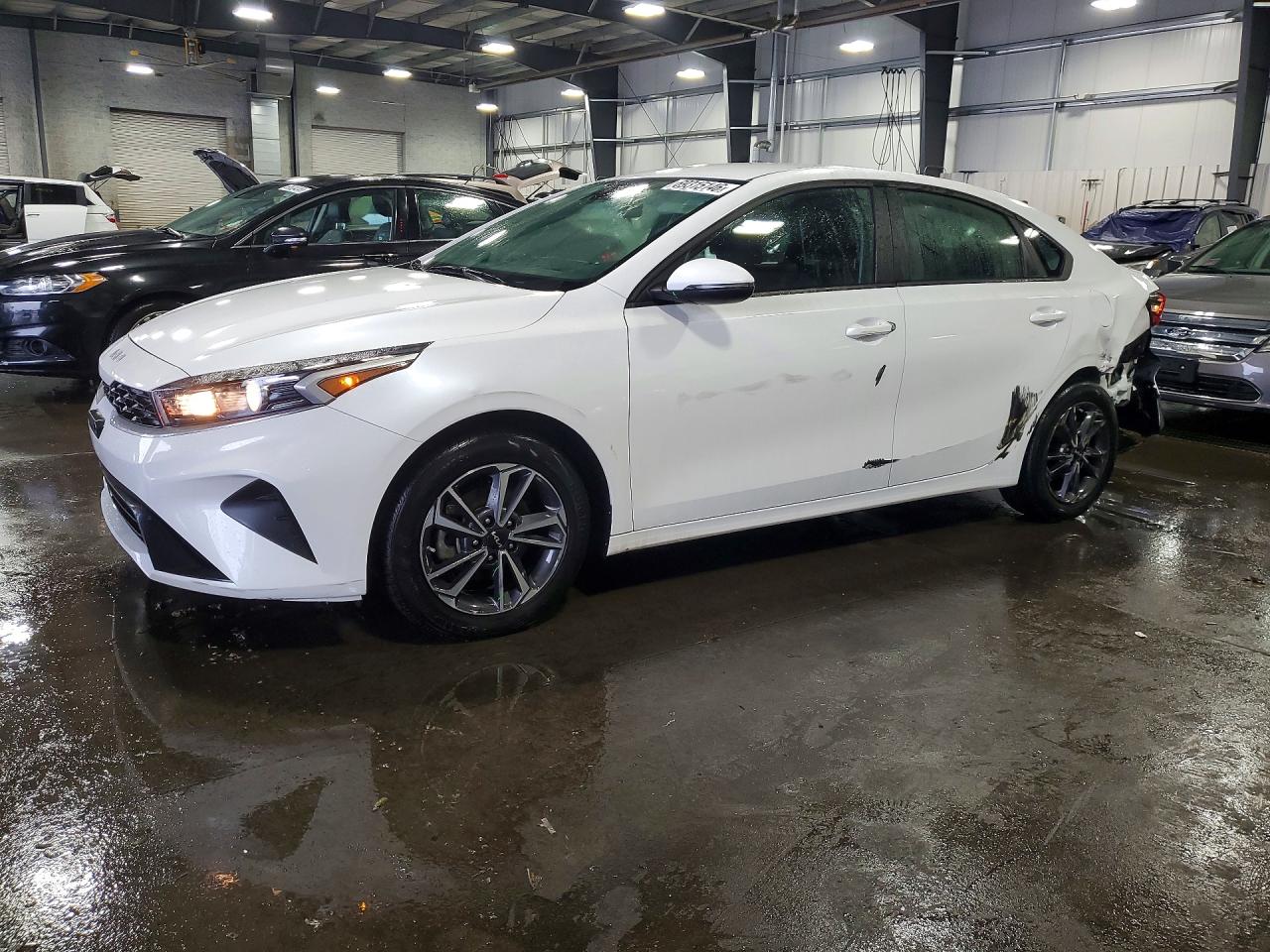 2024 KIA FORTE — Front 3/4