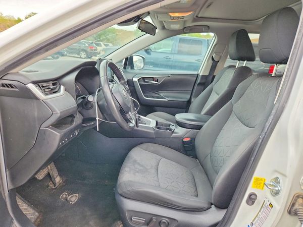 2021 TOYOTA RAV4 — DENT