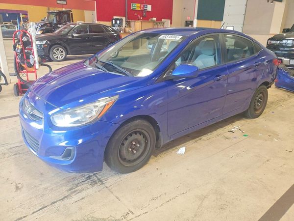 2012 HYUNDAI ACCENT GL (Middle-low grade) — Front 3/4