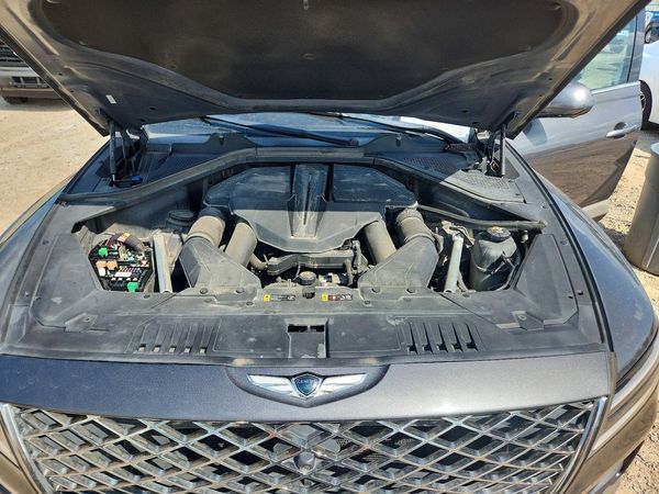 2021 GENESIS GV80 — Engine bay