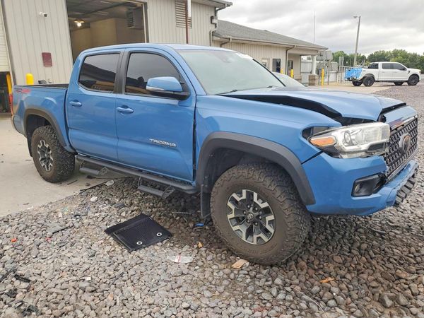 2019 TOYOTA TACOMA SR5 — Passenger 3/4