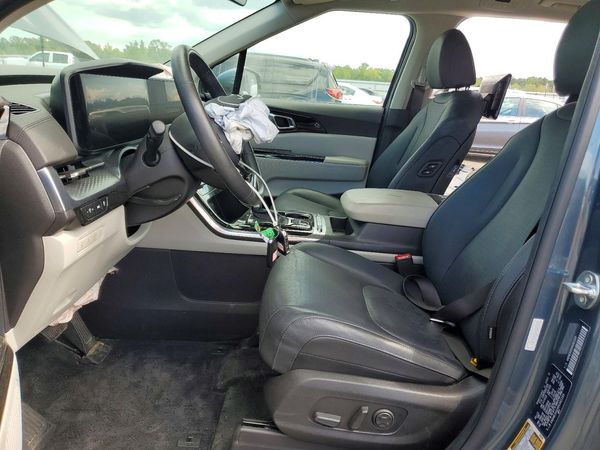 2024 KIA CARNIVAL — DENT