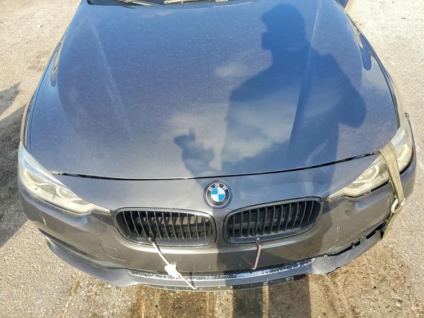 2016 BMW 3 SERIES — Engine bay