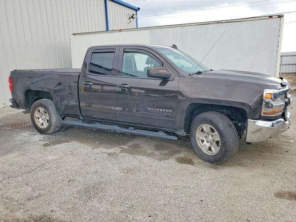 2019 CHEVROLET SILVERADO LT — Passenger 3/4