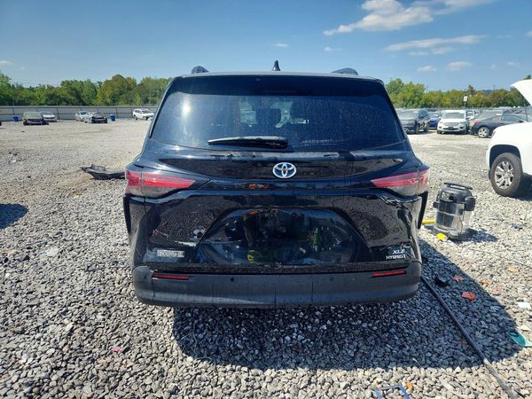 2022 TOYOTA SIENNA — DIRR