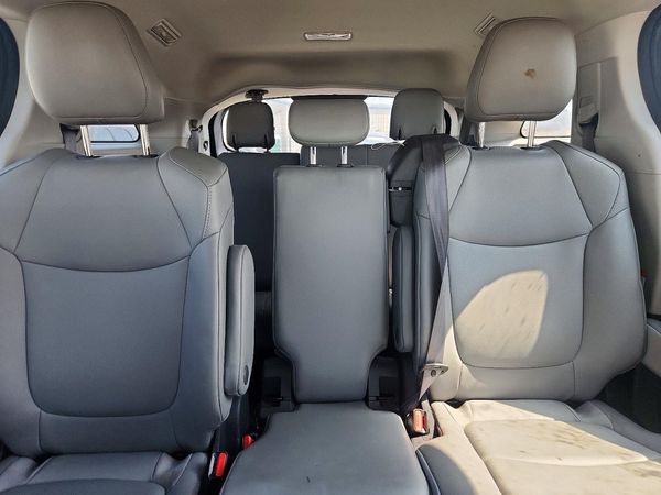 2022 TOYOTA SIENNA — SUVN