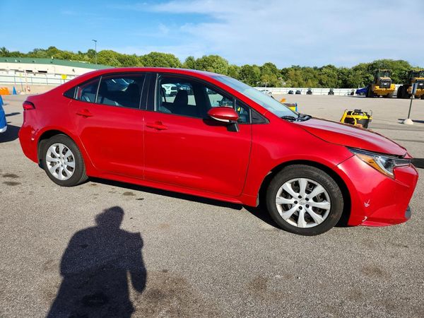 2021 TOYOTA COROLLA LE — Passenger 3/4