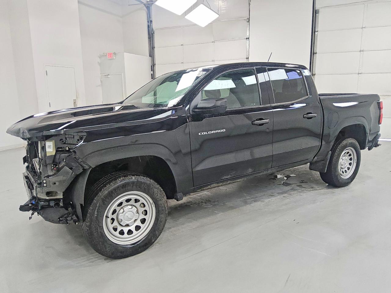 2024 CHEVROLET COLORADO Work Truck — Front 3/4