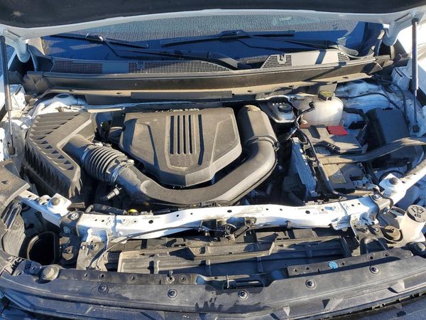 2024 CHEVROLET TRAVERSE LT — Engine bay