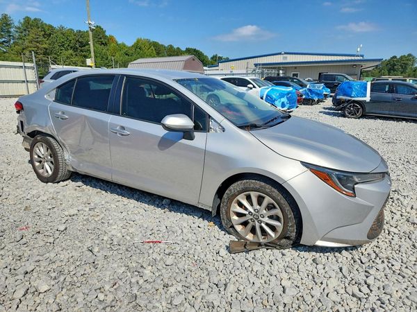 2021 TOYOTA COROLLA LE w/Premium pkg2 — Passenger 3/4