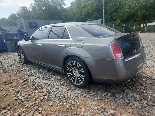 2012 CHRYSLER 300 300S V6 — DSRA
