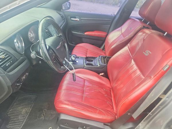 2012 CHRYSLER 300 300S V6 — DENT
