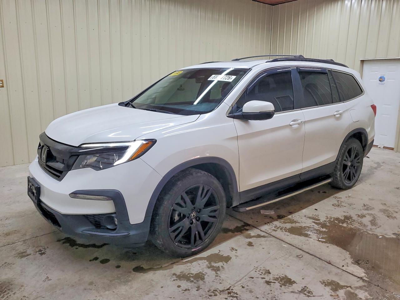 2021 HONDA PILOT SE — Front 3/4