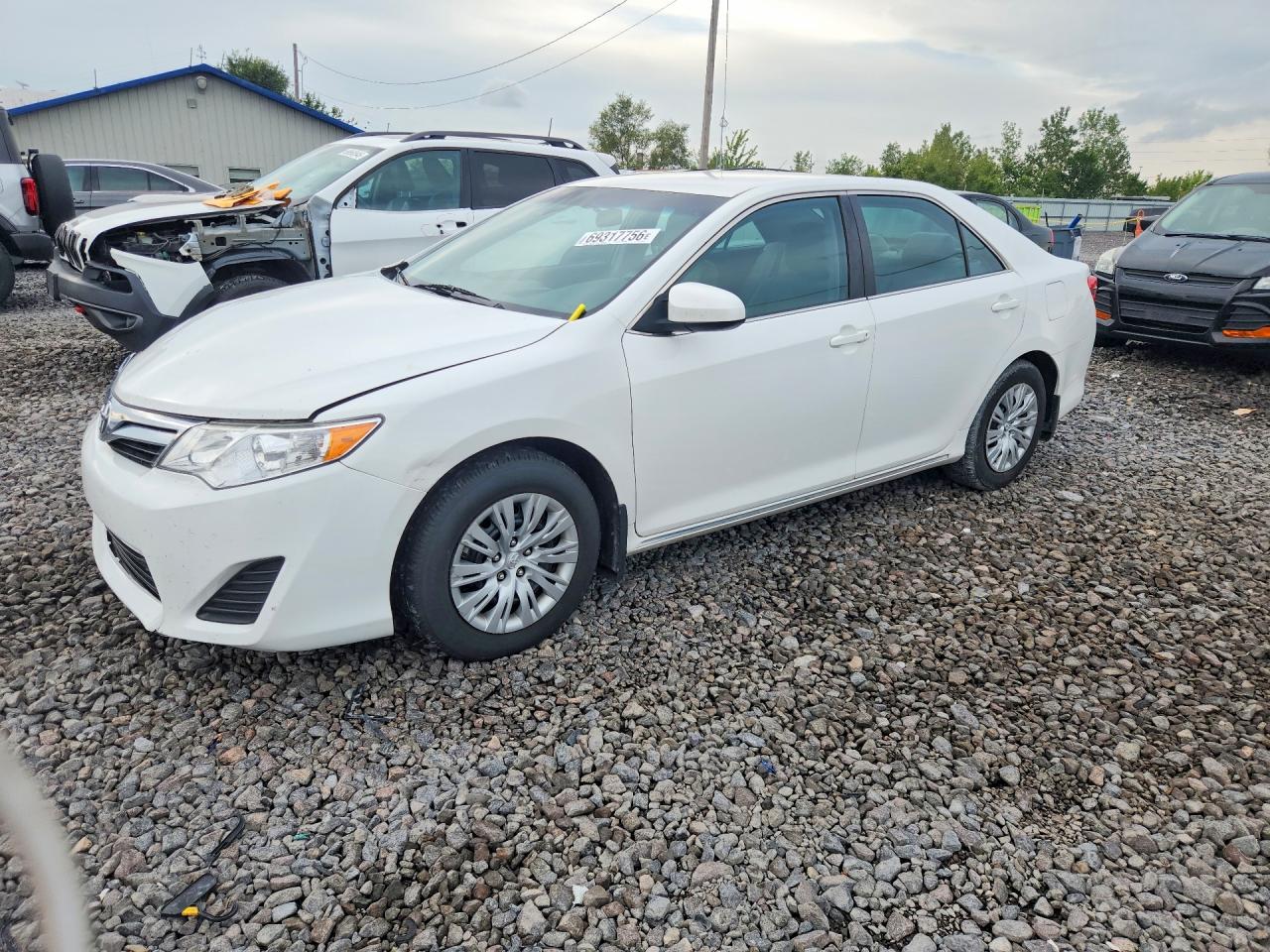 2013 TOYOTA CAMRY — Front 3/4