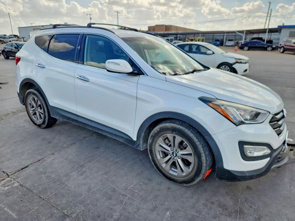 2016 HYUNDAI SANTA FE — Passenger 3/4