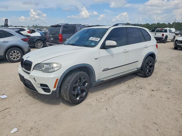 2012 BMW X5 — Front 3/4