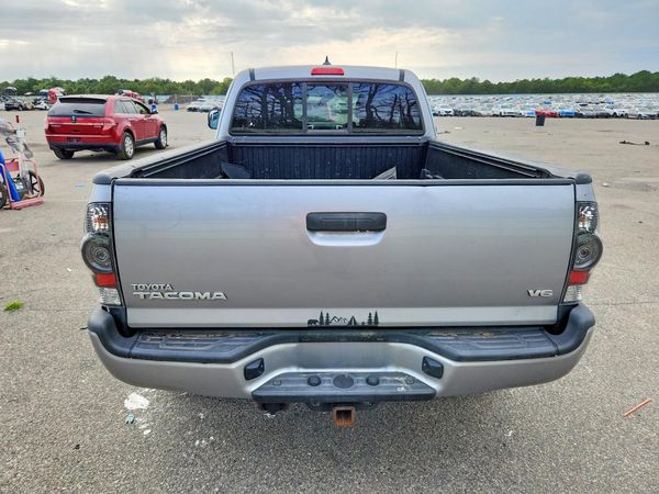 2015 TOYOTA TACOMA Delux Grade — DIRR
