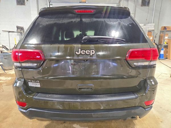 2017 JEEP GRAND CHER Laredo — DIRR