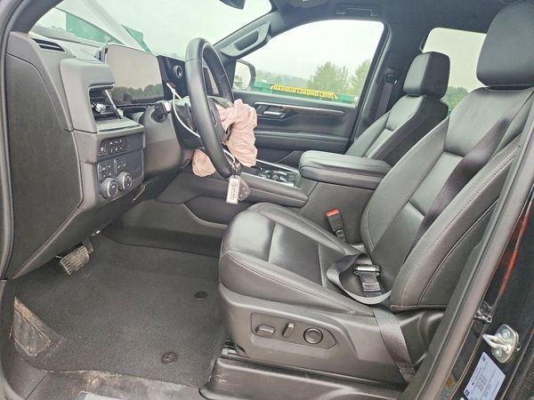 2025 CHEVROLET TAHOE LT — DENT