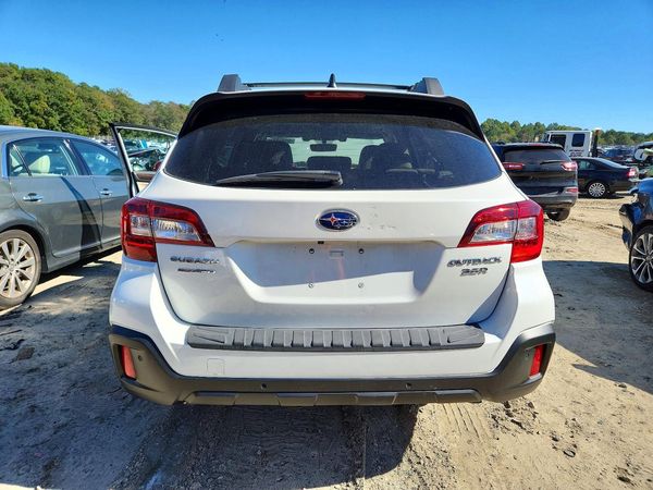 2018 SUBARU OUTBACK Limited+M/R+ES+NAVI — DIRR