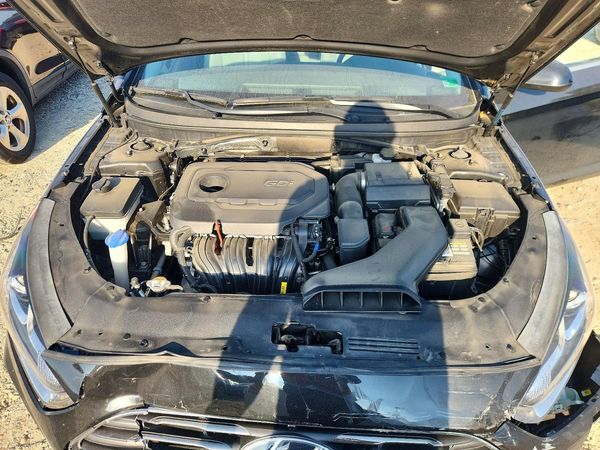 2018 HYUNDAI SONATA SE, Eco — Engine bay