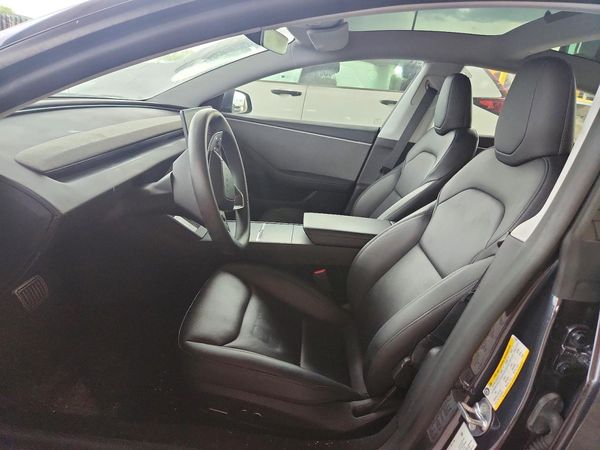 2025 TESLA MODEL 3 — DENT