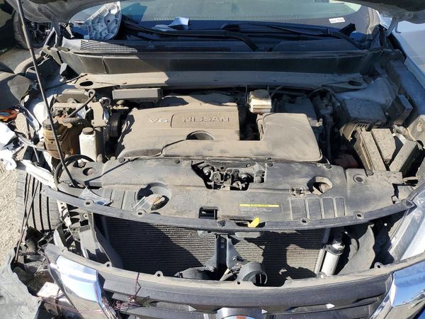 2019 NISSAN PATHFINDER — Engine bay