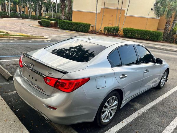 2017 INFINITI Q50