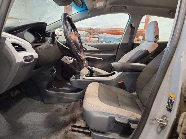 2020 CHEVROLET BOLT LT — DENT