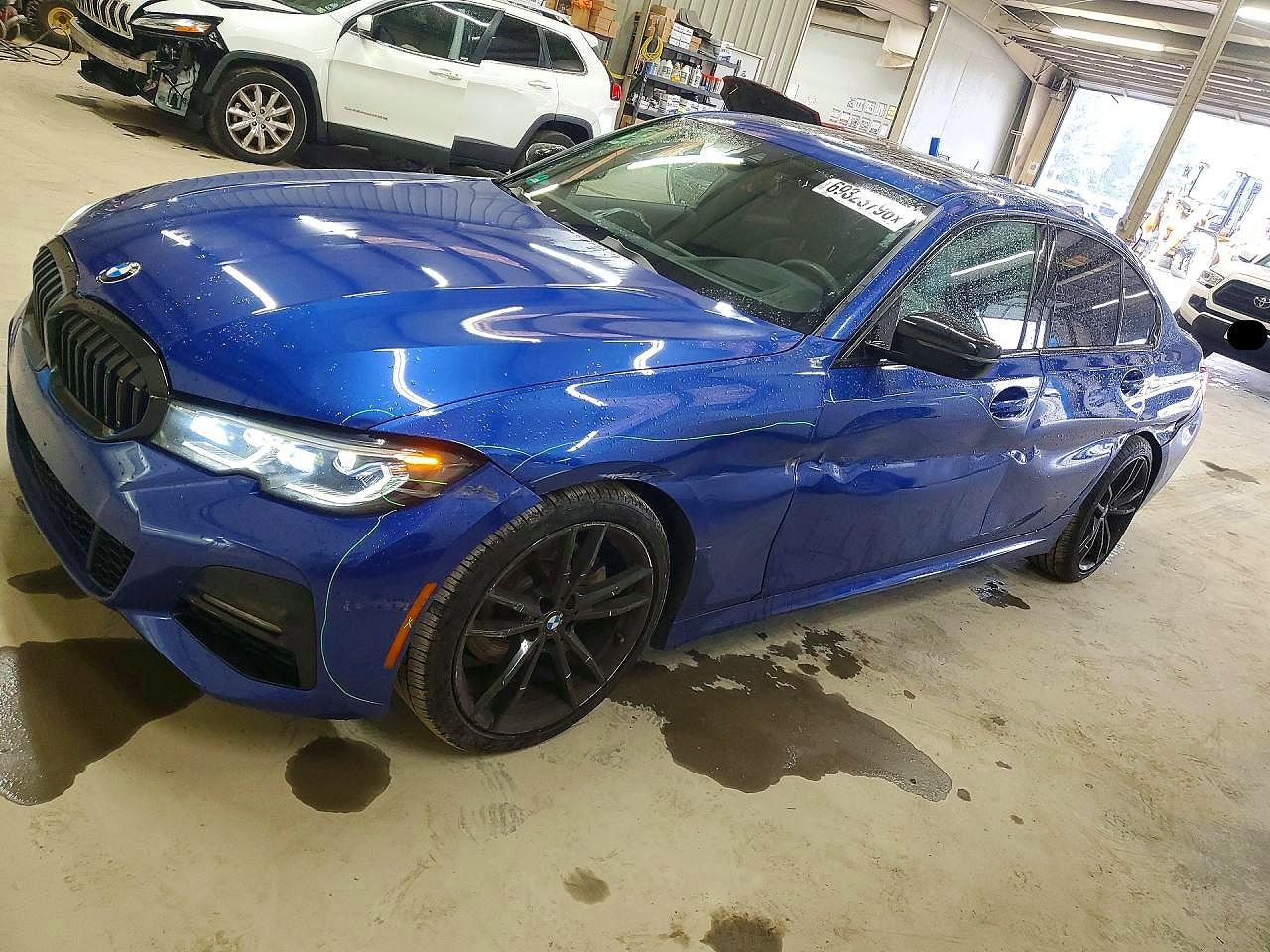 2022 BMW 330XI xDrive — Front 3/4