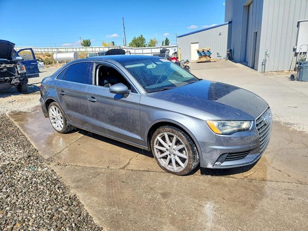 2015 AUDI A3 — Passenger 3/4