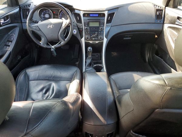 2012 HYUNDAI SONATA Middle level
