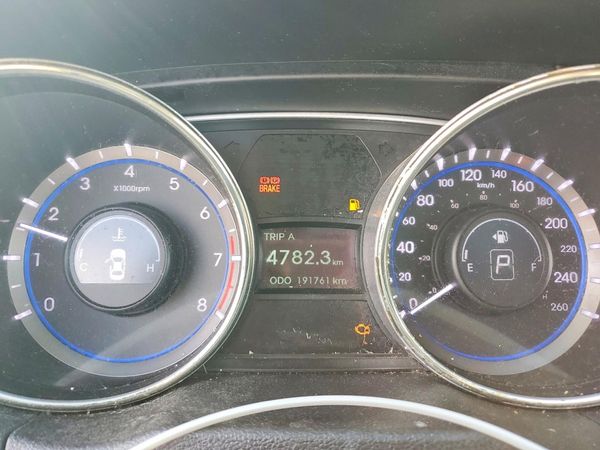 2012 HYUNDAI SONATA Middle level