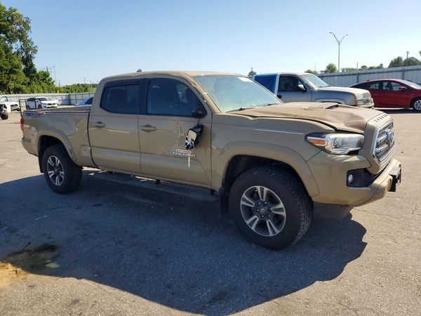2017 TOYOTA TACOMA — Passenger 3/4
