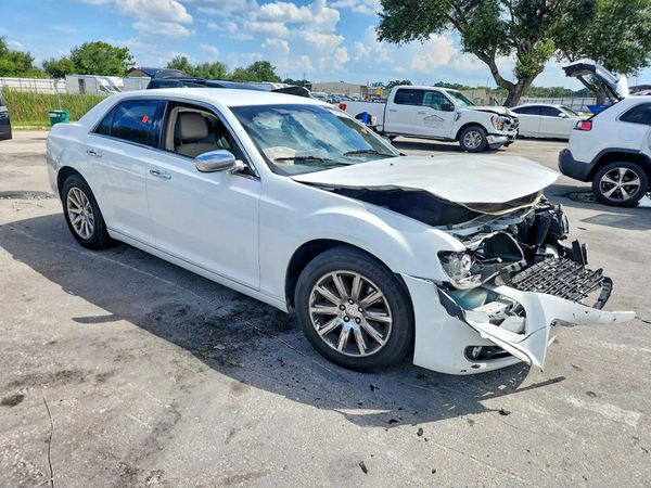 2013 CHRYSLER 300 300C — Passenger 3/4