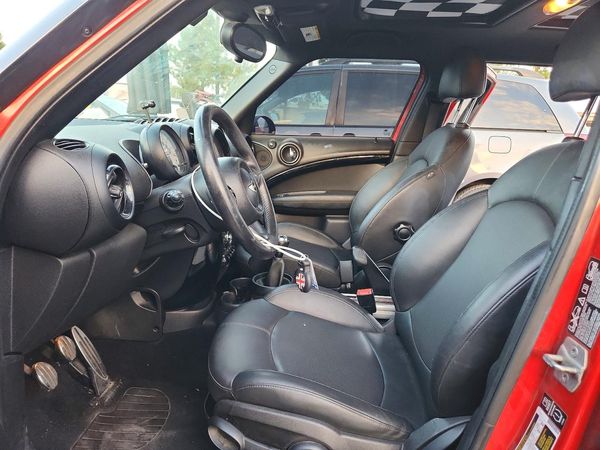 2013 MINI COOPER — DENT