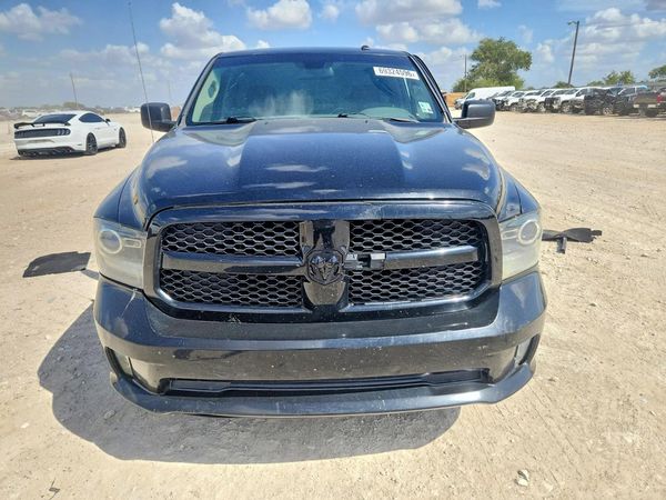 2014 RAM 1500 ST