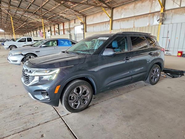 2024 KIA SELTOS — Front 3/4
