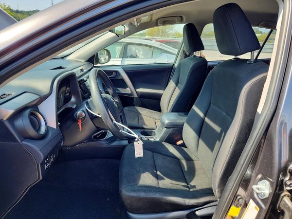 2017 TOYOTA RAV4 LE