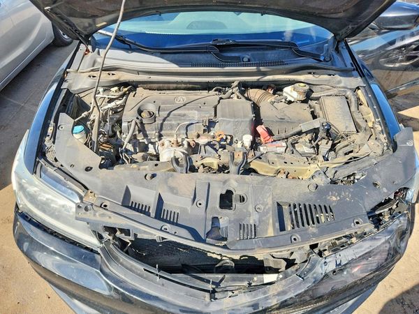 2018 ACURA ILX Base/Acura Watch Plus — Engine bay