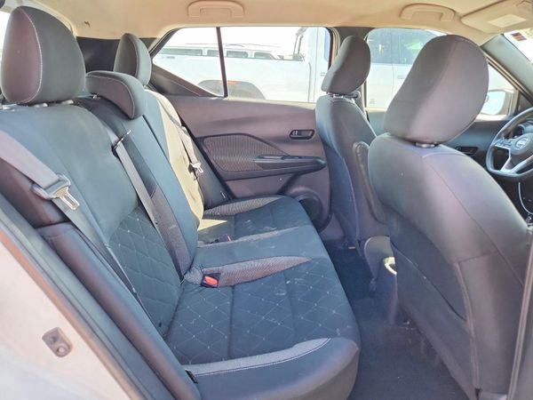 2020 NISSAN KICKS