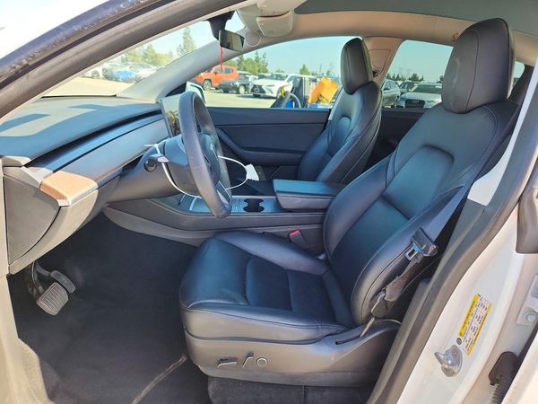 2022 TESLA MODEL Y — DENT