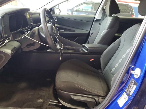 2023 HYUNDAI ELANTRA SE — DENT