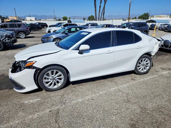 2024 TOYOTA CAMRY — Front 3/4
