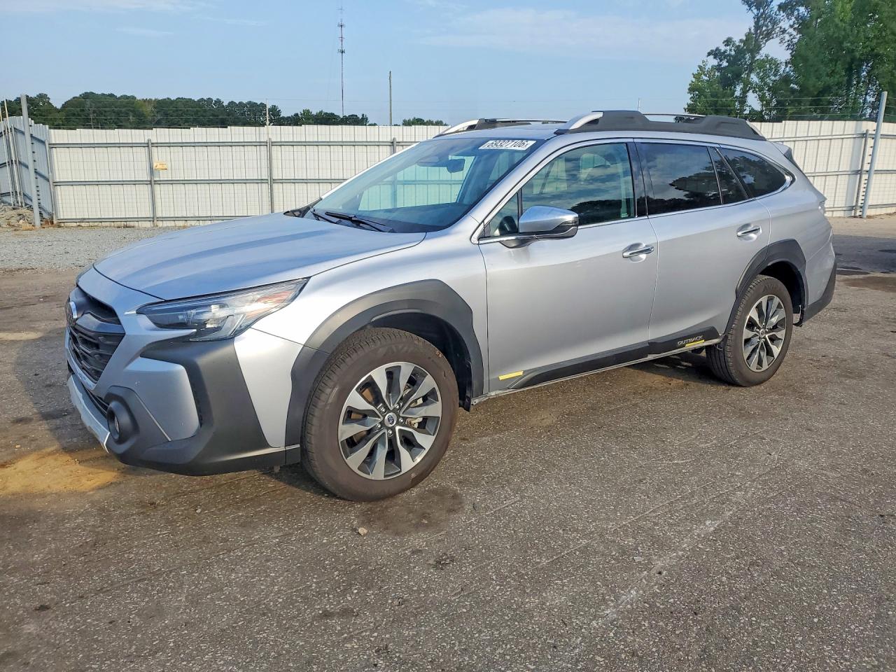 2024 SUBARU OUTBACK — Front 3/4