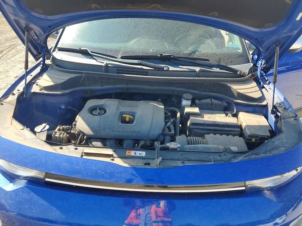 2021 KIA SOUL — Engine bay