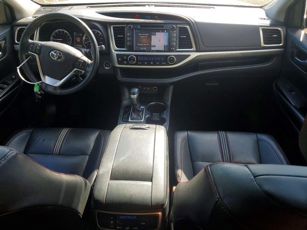2019 TOYOTA HIGHLANDER — CKPT