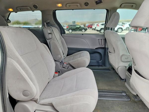 2015 TOYOTA SIENNA — PSRS